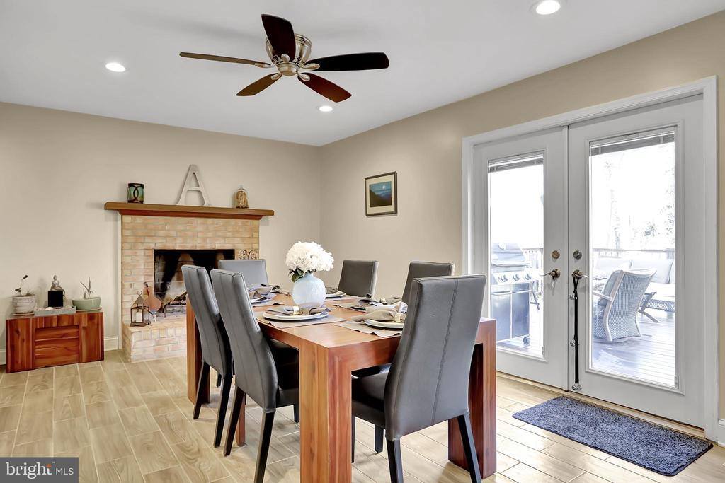 788 3RD Street, Herndon, VA 20170