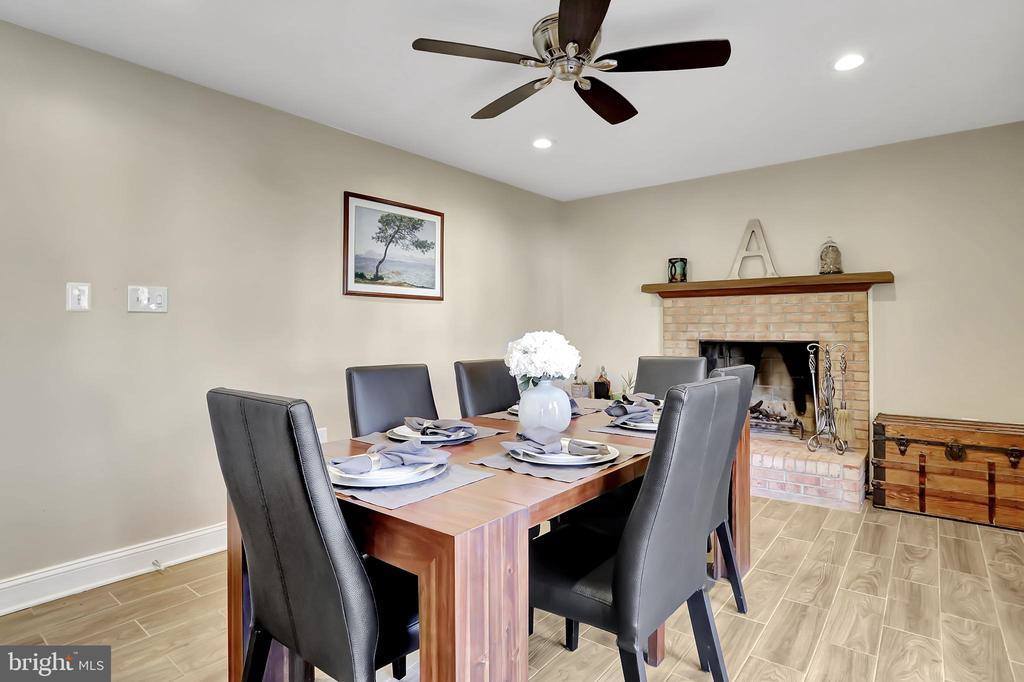 788 3RD Street, Herndon, VA 20170