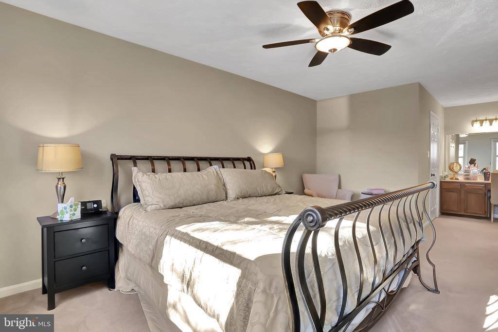 788 3RD Street, Herndon, VA 20170