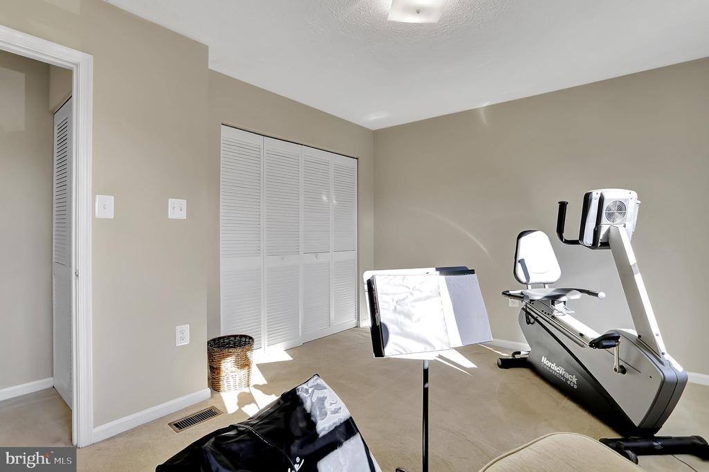 788 3RD Street, Herndon, VA 20170