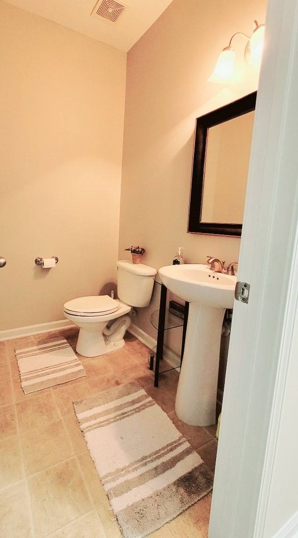 104 Antique Court, Fayetteville, NC 28312