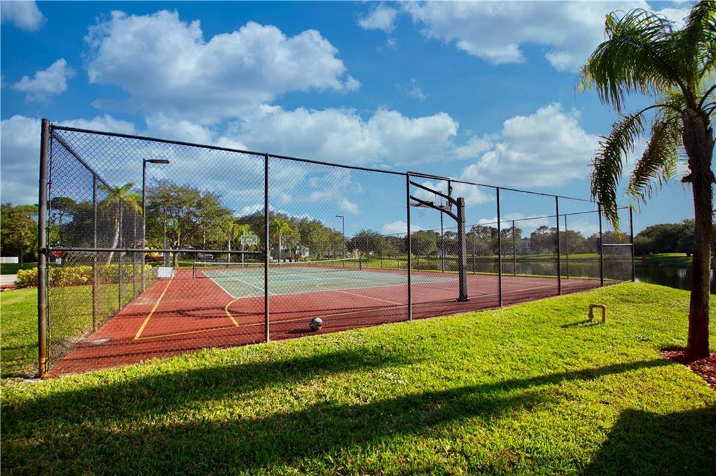 6439 53rd Circle, Vero Beach, FL 32967