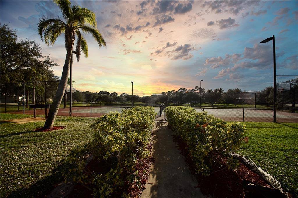 6439 53rd Circle, Vero Beach, FL 32967