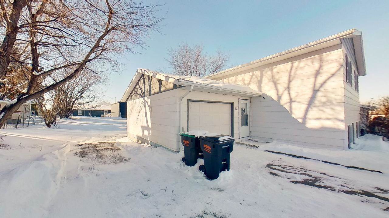 15 Penenah Drive, Lincoln, ND 58504