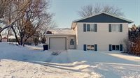 15 Penenah Drive, Lincoln, ND 58504