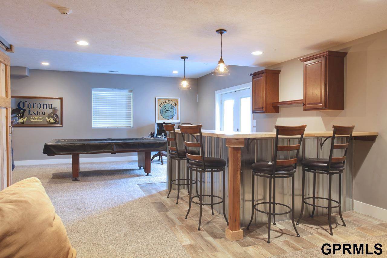 2542 N 137 Street, Omaha, NE 68164