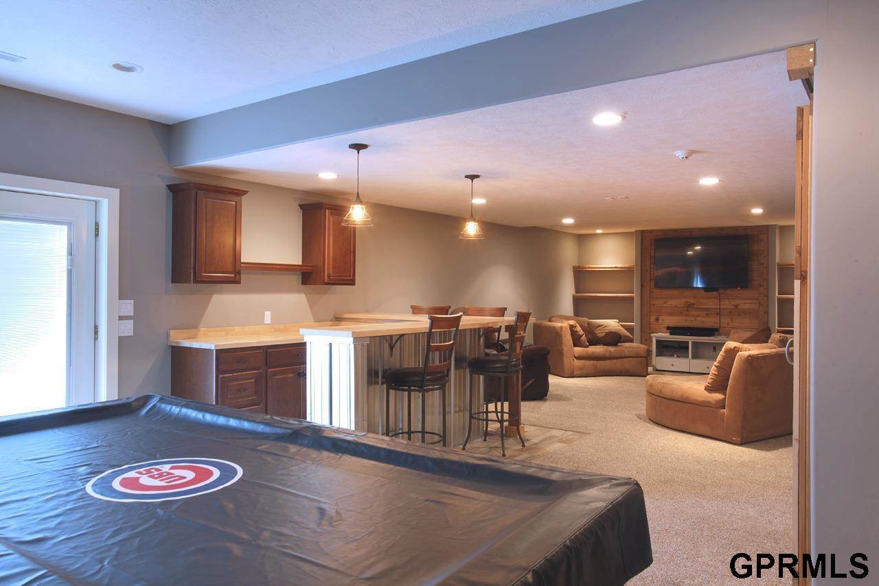 2542 N 137 Street, Omaha, NE 68164