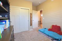 2542 N 137 Street, Omaha, NE 68164