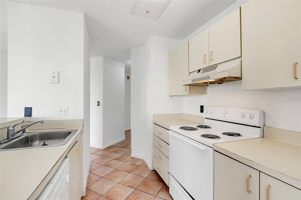 2520 Woodgate Boulevard, Orlando, FL 32822