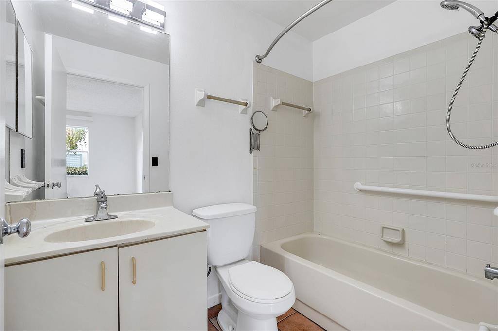 2520 Woodgate Boulevard, Orlando, FL 32822