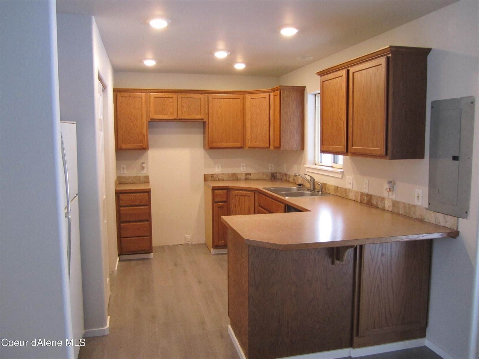 29975 North 6TH St, Athol, ID 83801