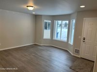 29975 North 6TH St, Athol, ID 83801