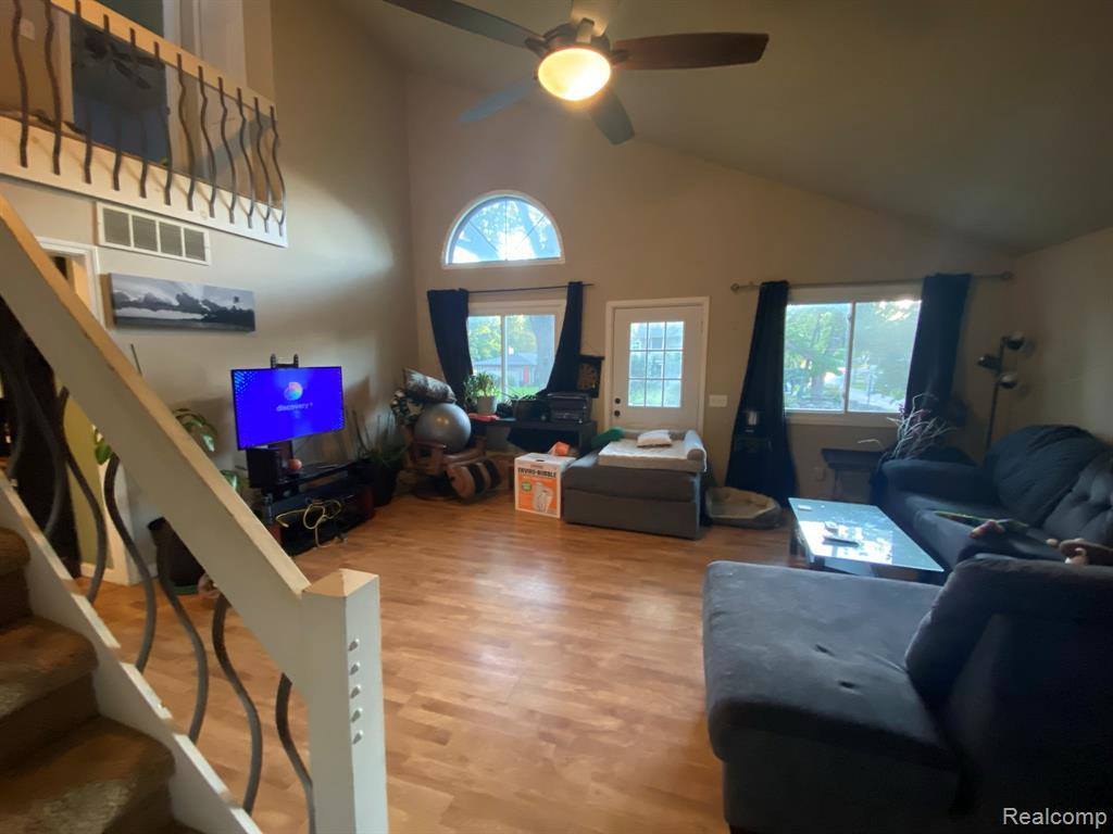 3480 South Woodland Drive, Highland Township, MI 48356