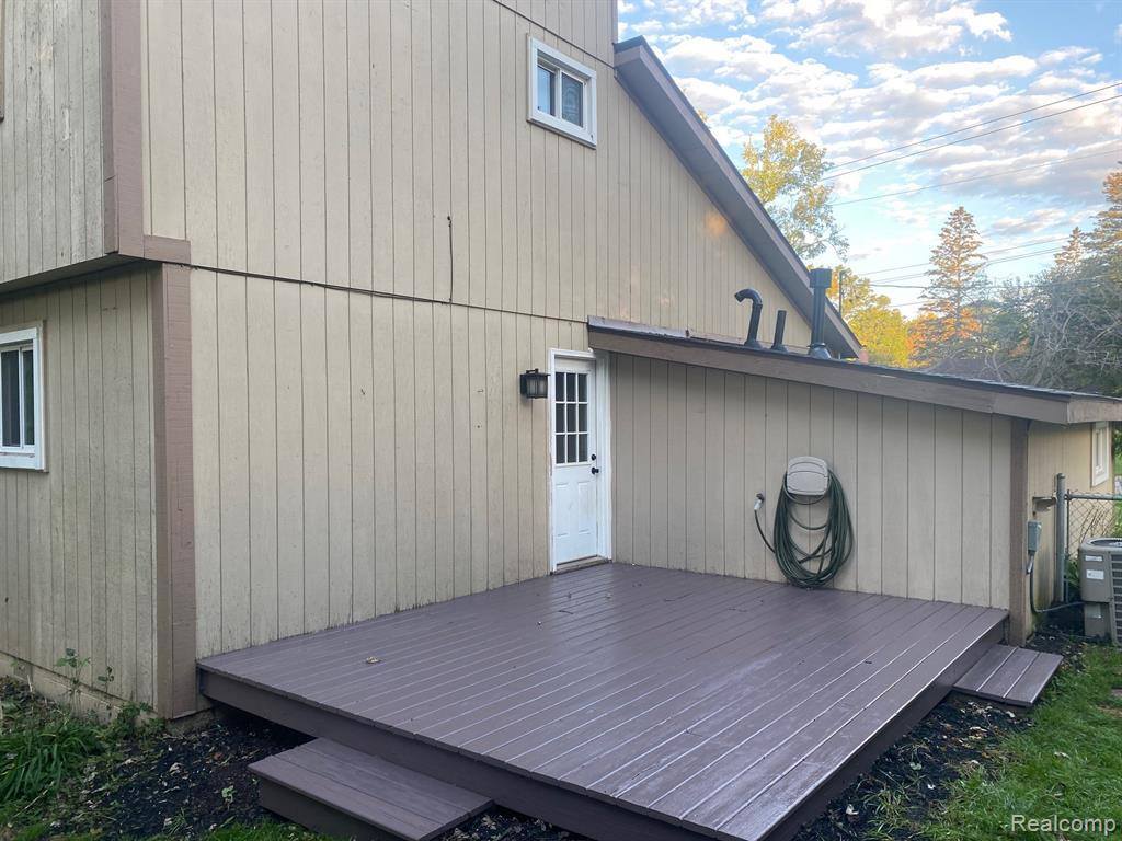 3480 South Woodland Drive, Highland Township, MI 48356