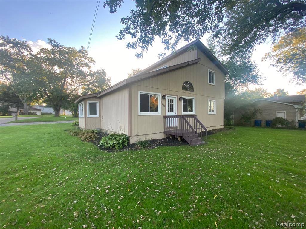 3480 South Woodland Drive, Highland Township, MI 48356
