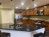 3480 South Woodland Drive, Highland Township, MI 48356