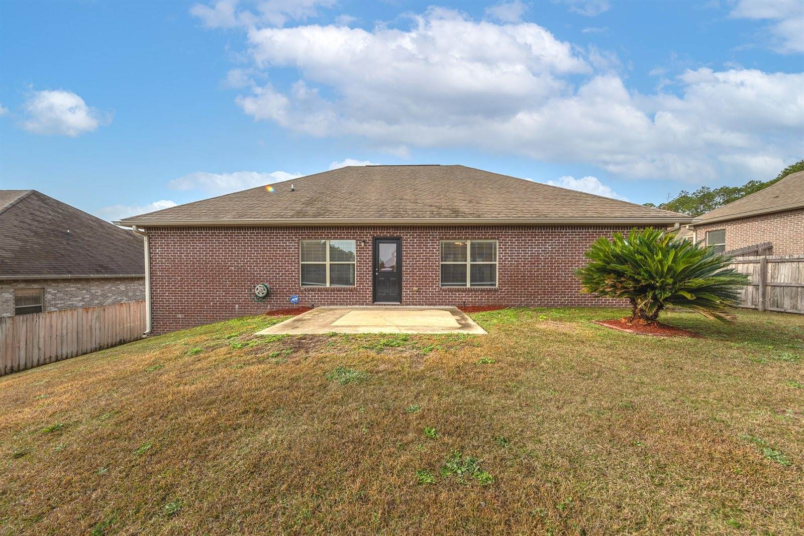 606 Rowan Circle, Crestview, FL 32536