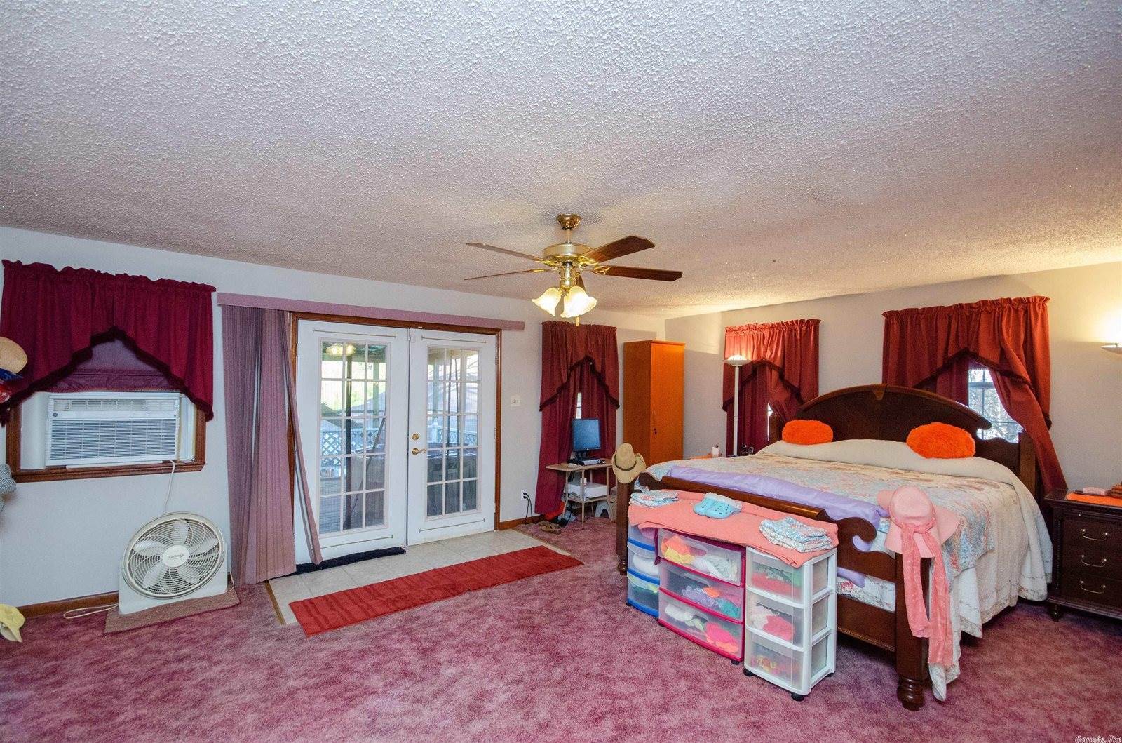 207 Pickles Gap Road, Conway, AR 72032