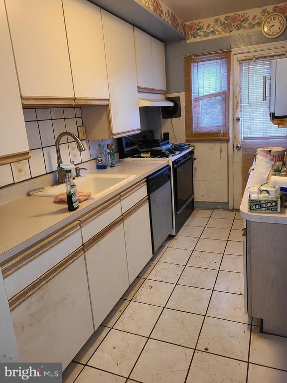 978 Masefield Road, Baltimore, MD 21207