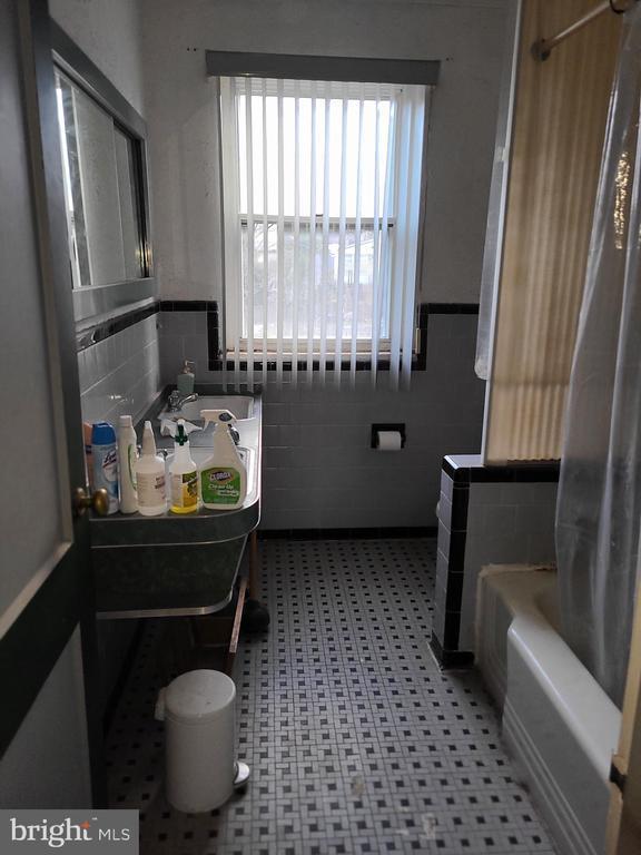 978 Masefield Road, Baltimore, MD 21207