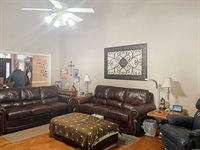 201 Morningside Drive, Bryant, AR 72022