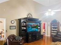 201 Morningside Drive, Bryant, AR 72022