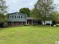 1505 Chaucer, Murray, KY 42071