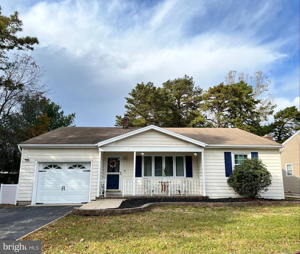 7 Millbrook Drive, Toms River, NJ 08757