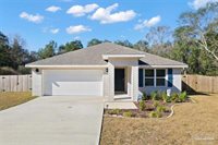 4611 Red Oak Dr, Milton, FL 32583