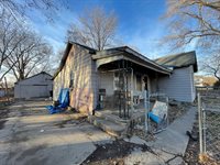 1225 NE Quincy Ave, Topeka, KS 66608