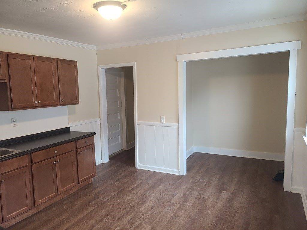 57 Leyfred Ter, Springfield, MA 01108