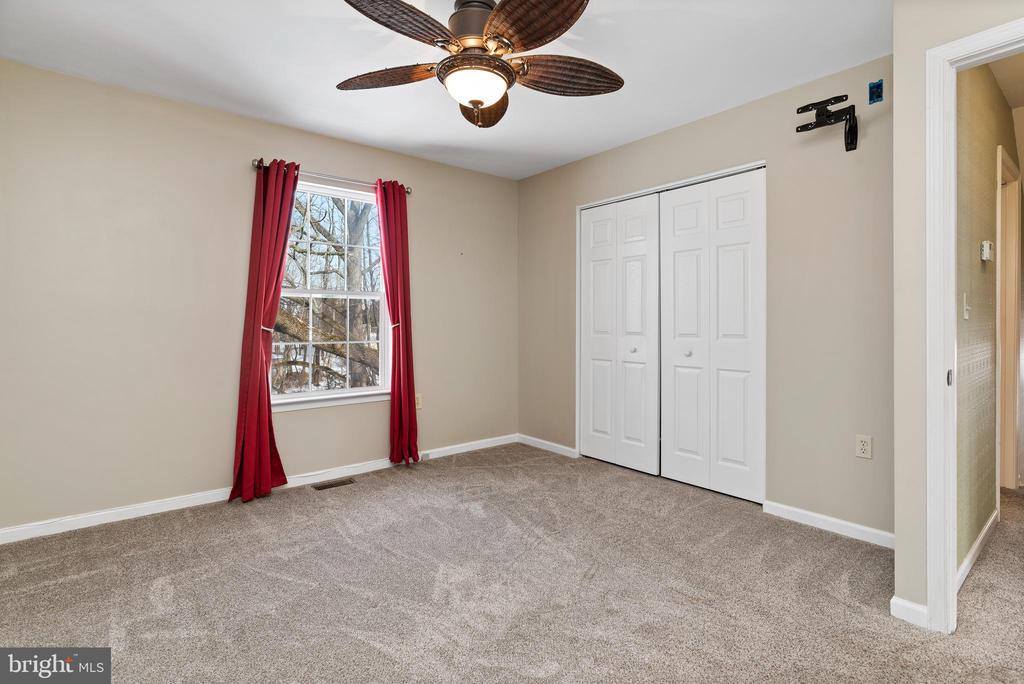 37 Pheasant Ridge Road, Dillsburg, PA 17019