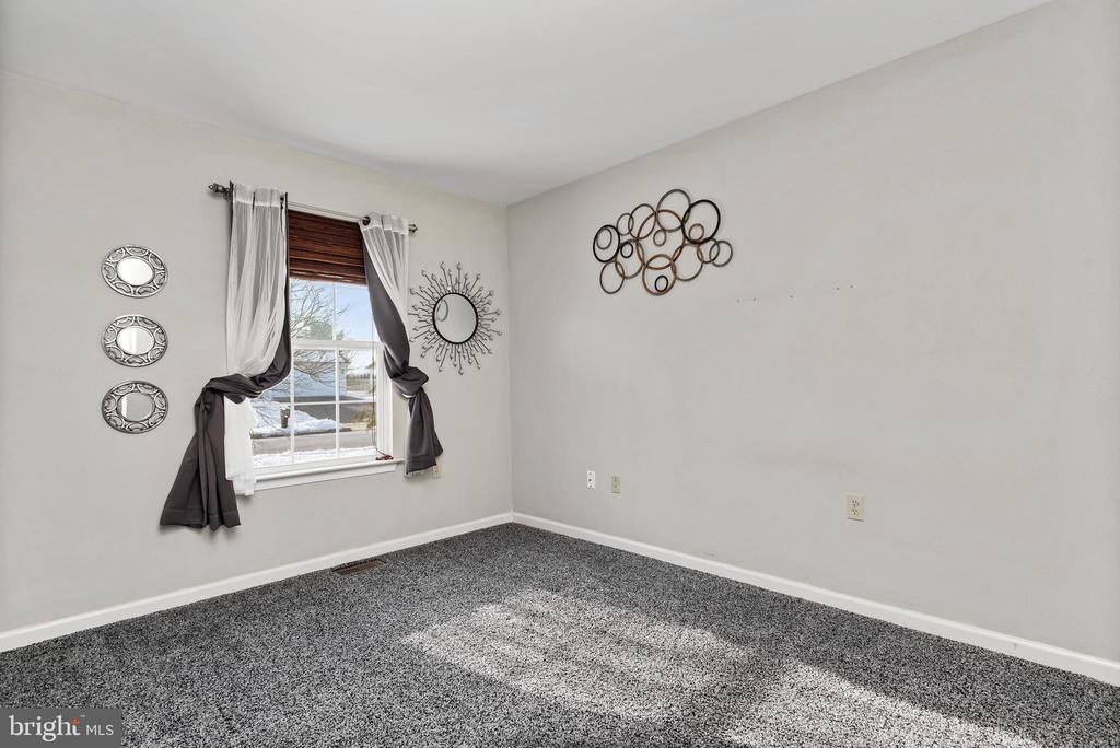 37 Pheasant Ridge Road, Dillsburg, PA 17019