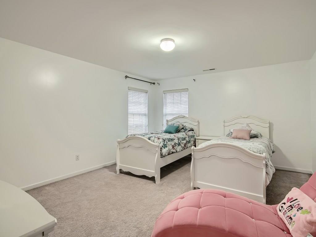 101 Haystack Rd, Mount Holly, NC 28120