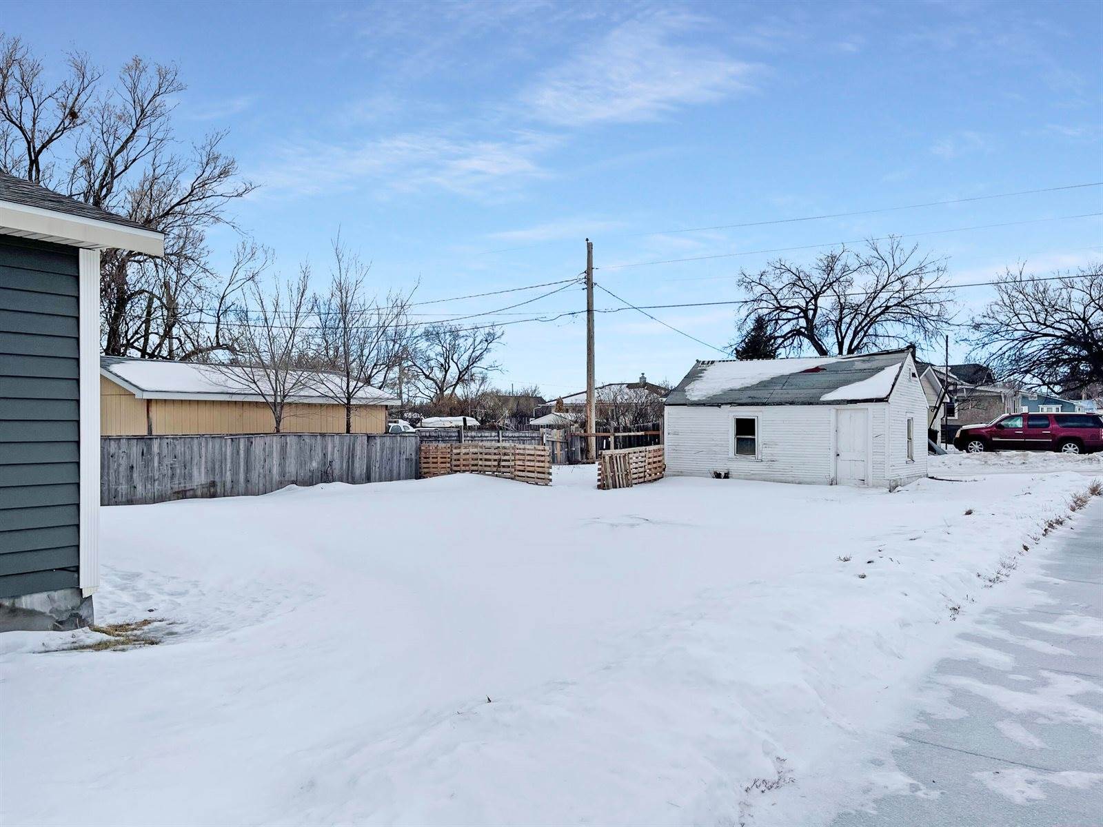 621 4th Ave West, Williston, ND 58801