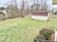 130 Culver Rd, Oak Ridge, TN 37830