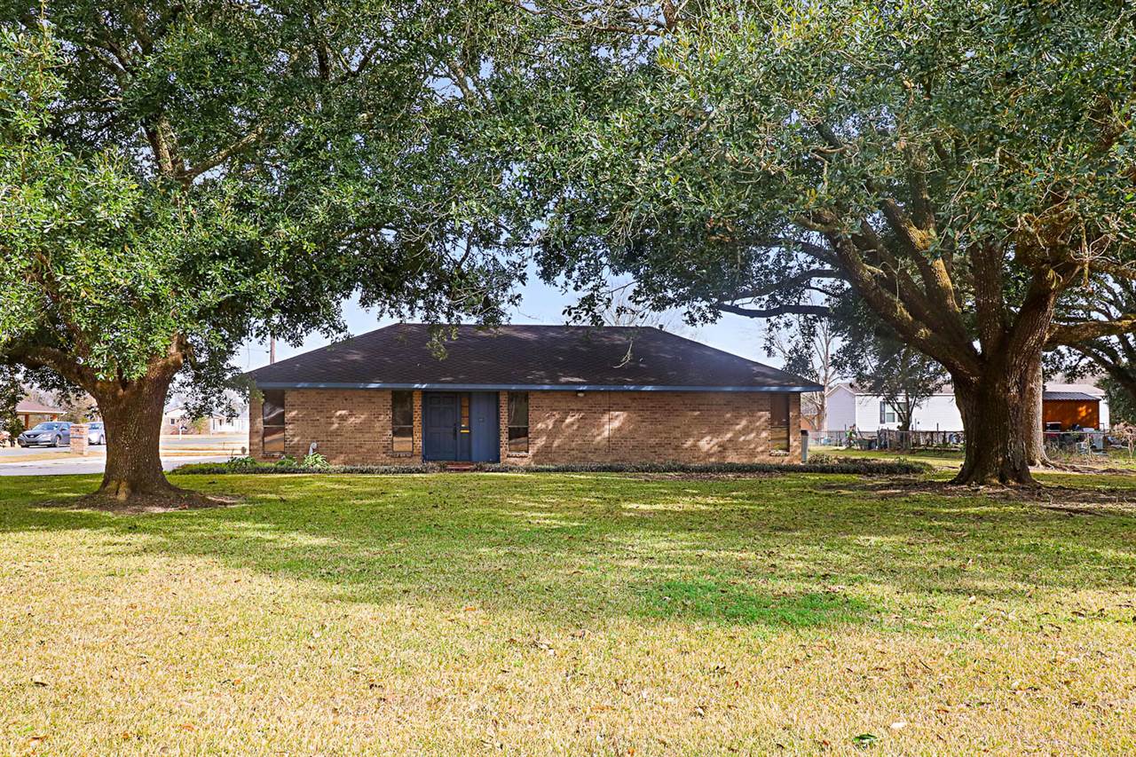 801, #S John M Hardy, Abbeville, LA 70510