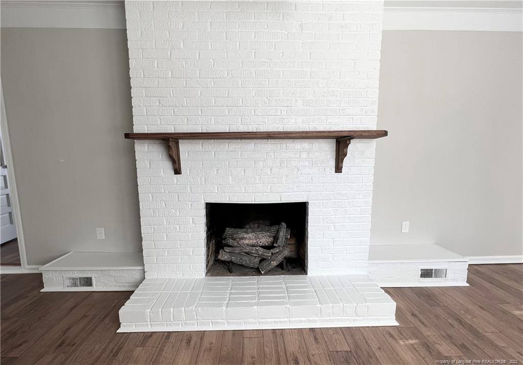 303 West Edinborough Avenue, Raeford, NC 28376