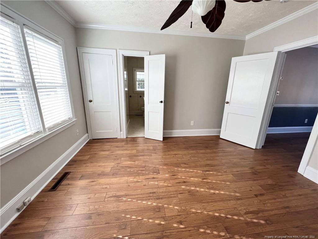 303 West Edinborough Avenue, Raeford, NC 28376