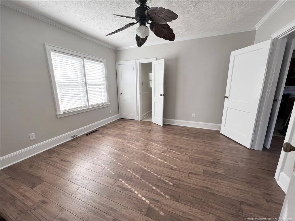 303 West Edinborough Avenue, Raeford, NC 28376