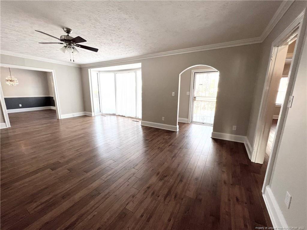 303 West Edinborough Avenue, Raeford, NC 28376