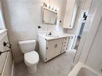 303 West Edinborough Avenue, Raeford, NC 28376