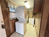 303 West Edinborough Avenue, Raeford, NC 28376