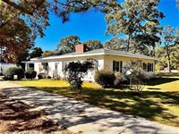 303 West Edinborough Avenue, Raeford, NC 28376