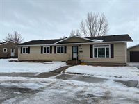 708 16th St West, Williston, ND 58801