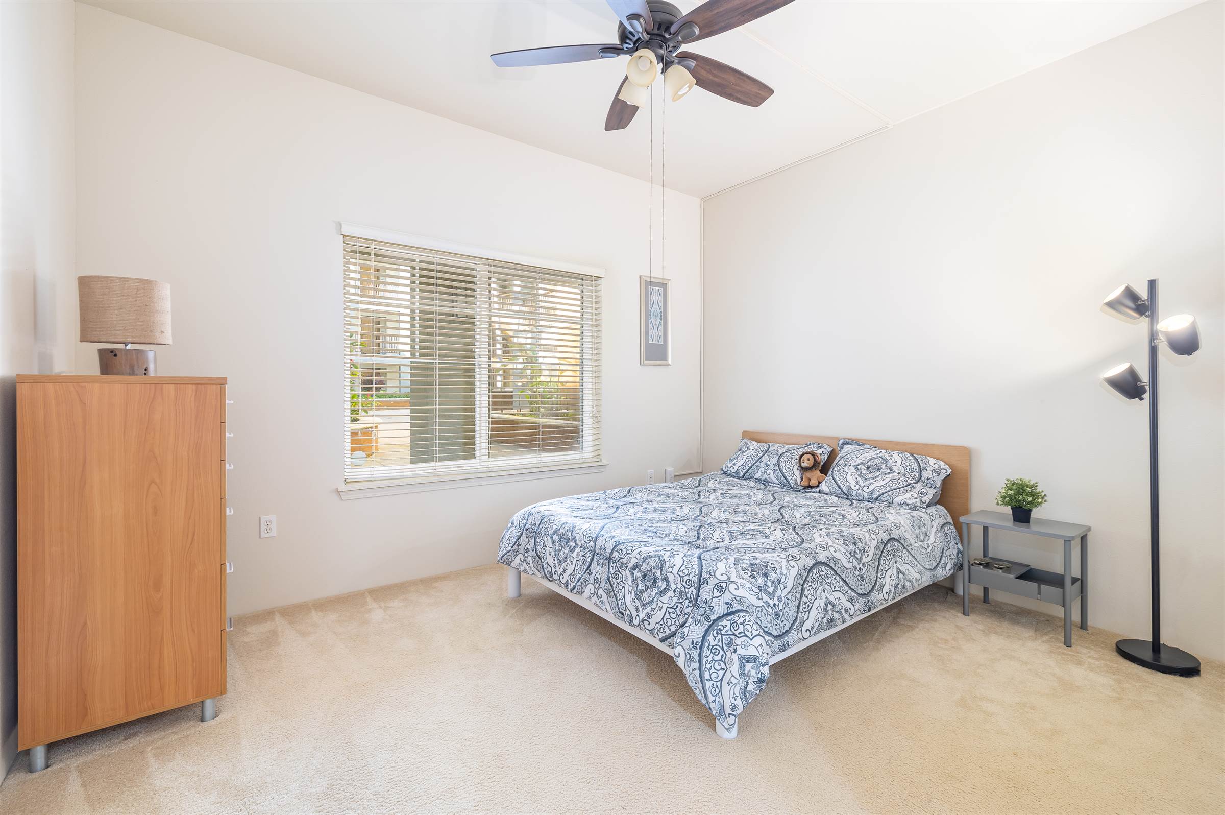 520 Lunalilo Home Road, Honolulu, HI 96825