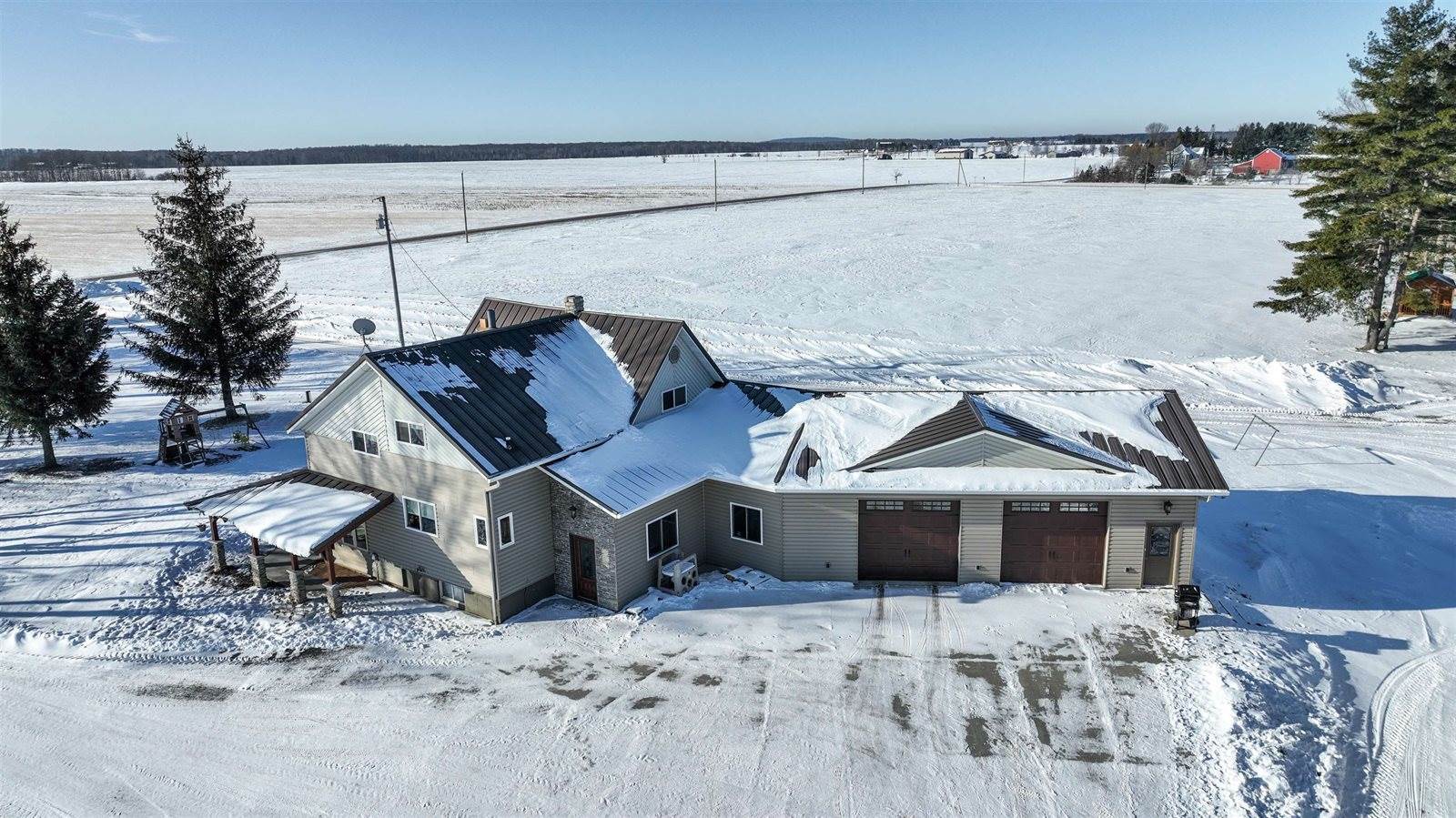 4220 Dairy Road, Arpin, WI 54410