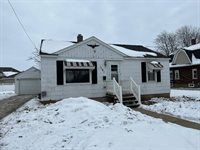 1101 E 4th Street, Marshfield, WI 54449