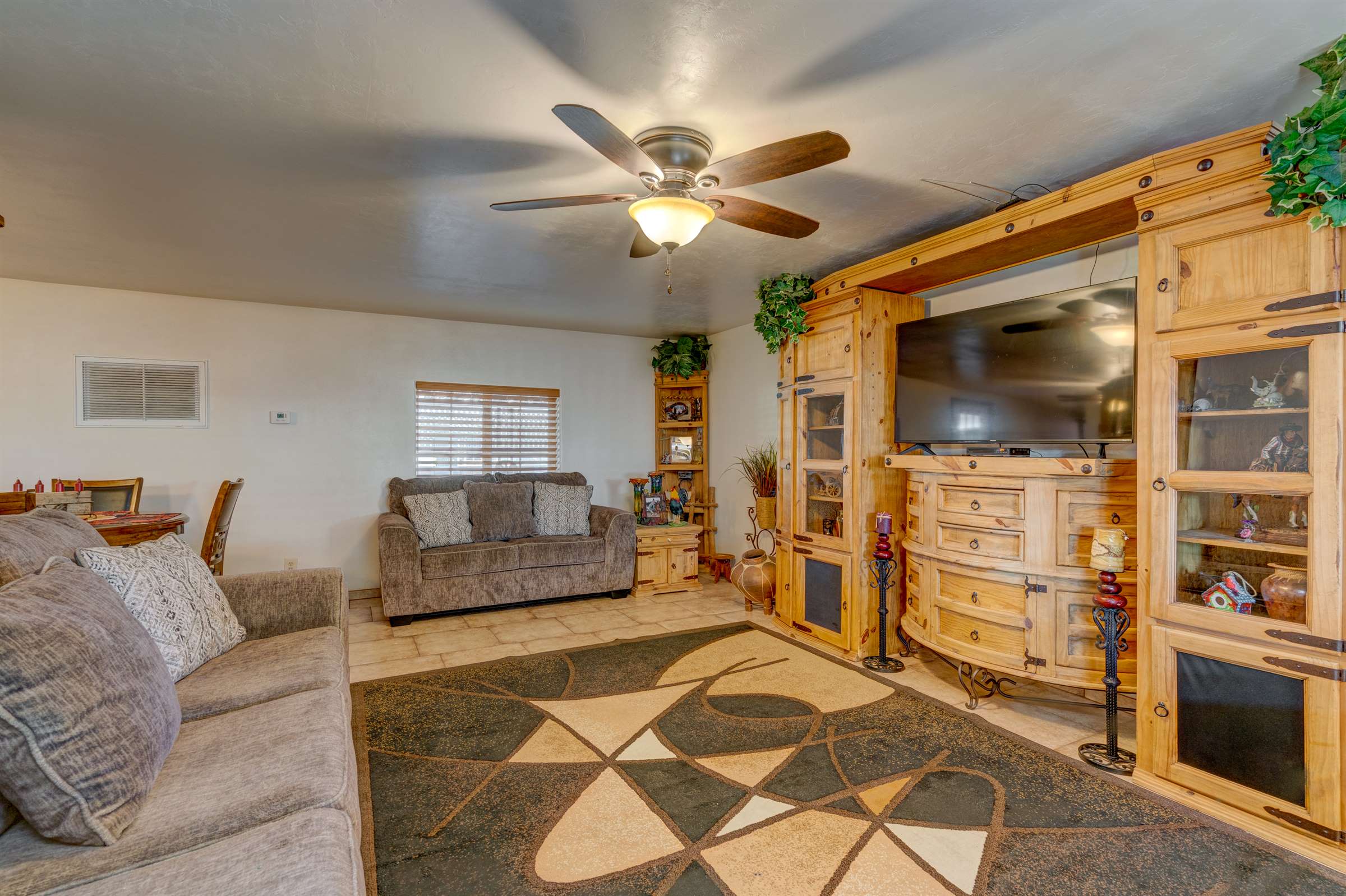 2933 W Sahara St, Tucson, AZ 85705