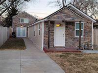 222 E 12th Ave, Augusta, KS 67010